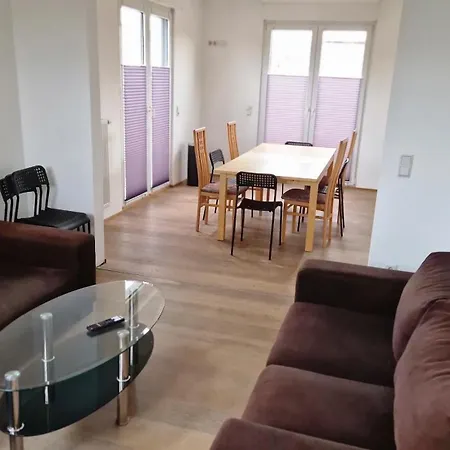 Апартаменты Haus Unterkunft Fuer Monteure In Budenheim, 5 Schlafzimmer, Zentral Gelegen