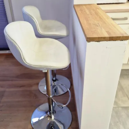 Апартаменты Haus Unterkunft Fuer Monteure In Budenheim, 5 Schlafzimmer, Zentral Gelegen *