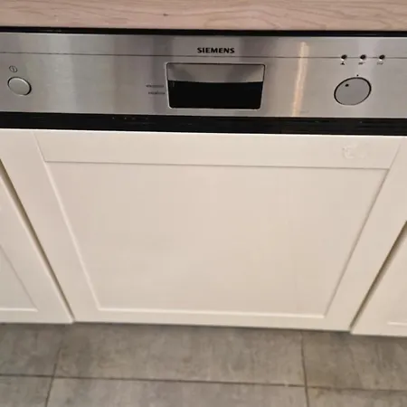 Апартаменты Haus Unterkunft Fuer Monteure In Budenheim, 5 Schlafzimmer, Zentral Gelegen