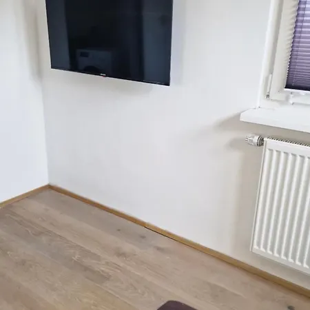 Haus Fuer Monteure In Budenheim, Zentral Gelegen Daire Budenheim