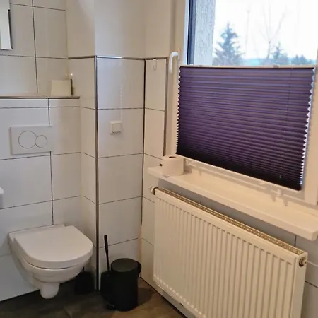 Haus Fuer Monteure In Budenheim, Zentral Gelegen *