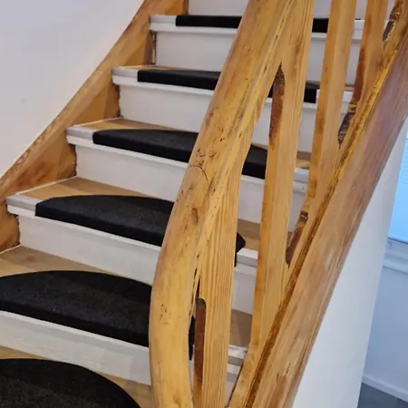 Haus Unterkunft Fuer Monteure In Budenheim, 5 Schlafzimmer, Zentral Gelegen Budenheim