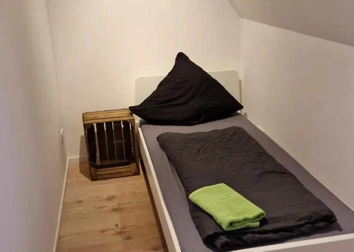 Haus Fuer Monteure In Budenheim, Zentral Gelegen Daire *