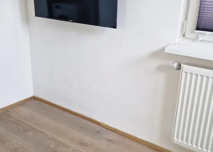 Haus Fuer Monteure In Budenheim, Zentral Gelegen Daire Budenheim