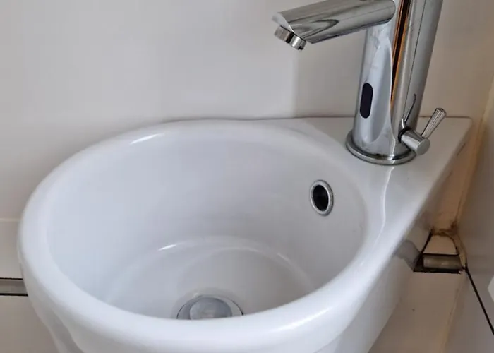 Haus Fuer Monteure In Budenheim, Zentral Gelegen Daire Budenheim